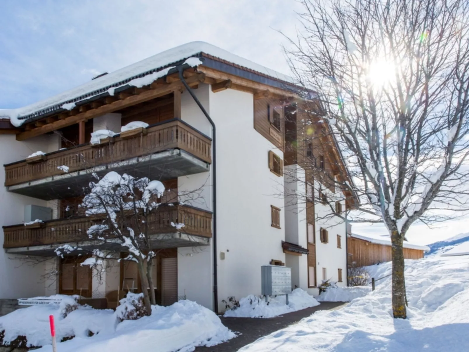 Davos Caplan Ledermann, Vella, (Vella).