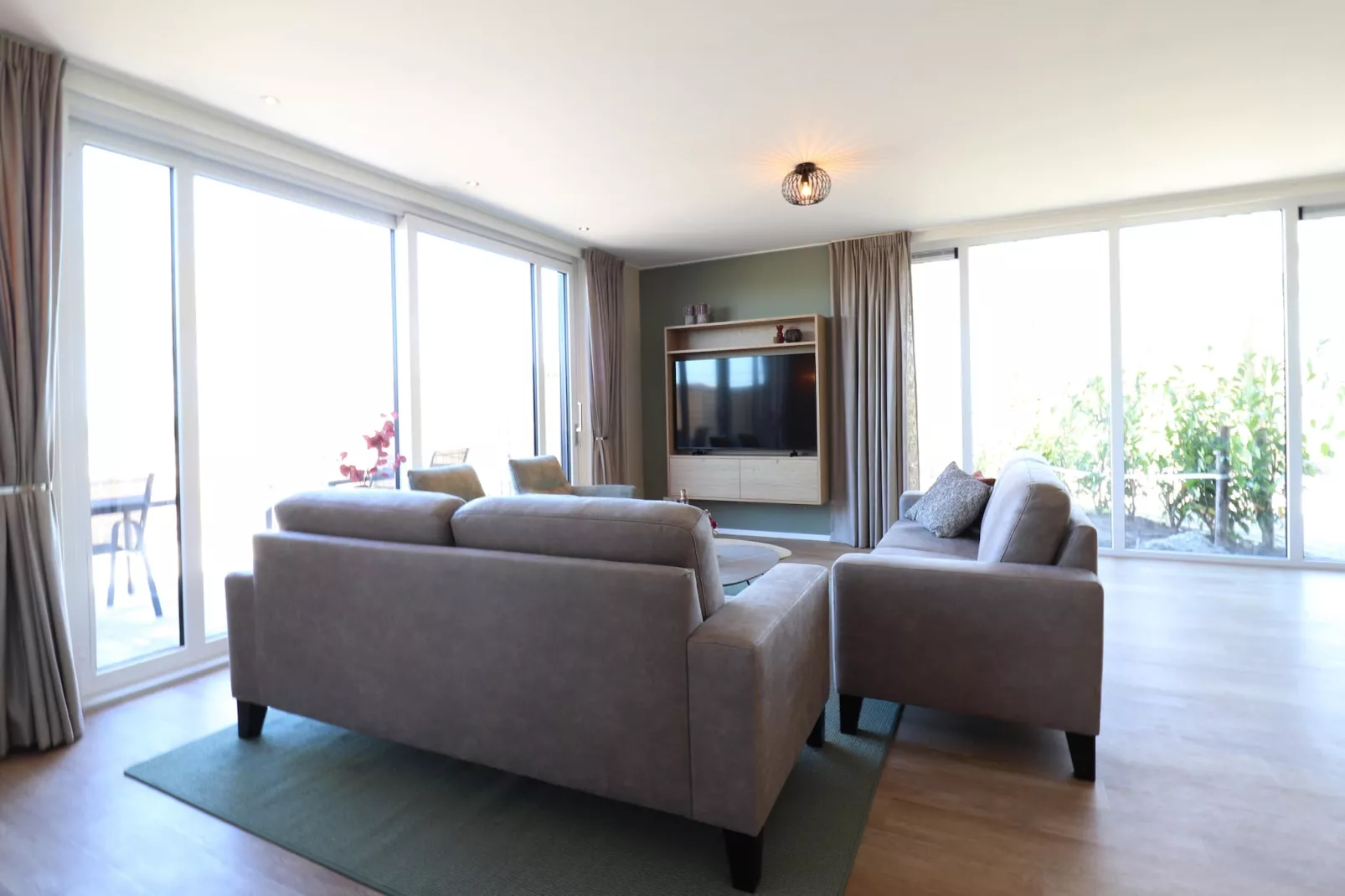 Moderne hoekvilla middenin Friesland