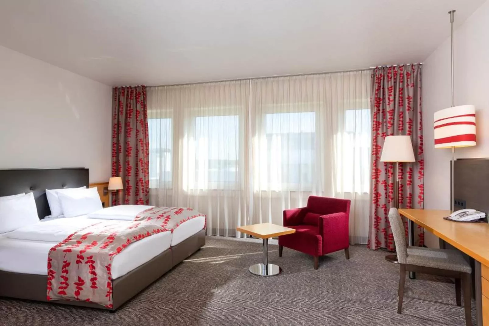Holiday Inn Frankfurt Neu-Isenb - Standard Twin Room