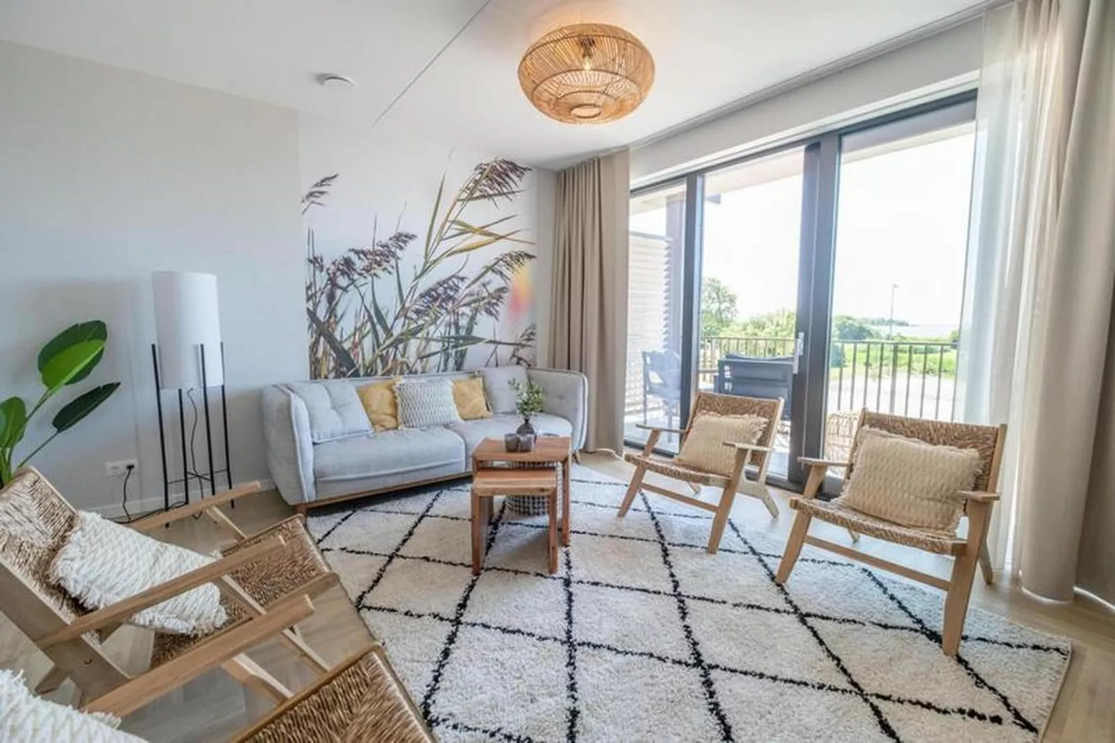 Luxury Beach Apartment | 8 Pers.