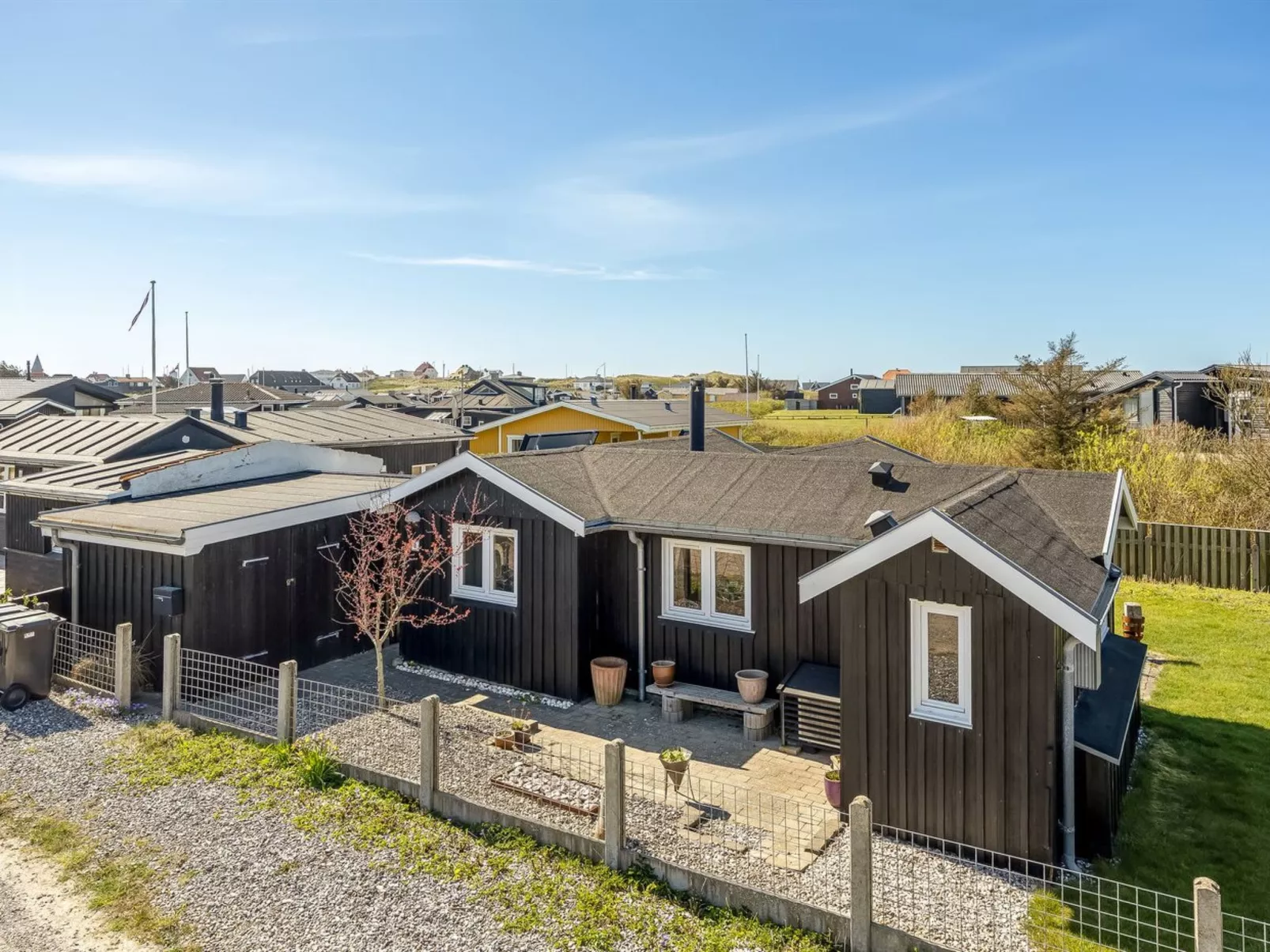 "Niela" - 300m from the sea