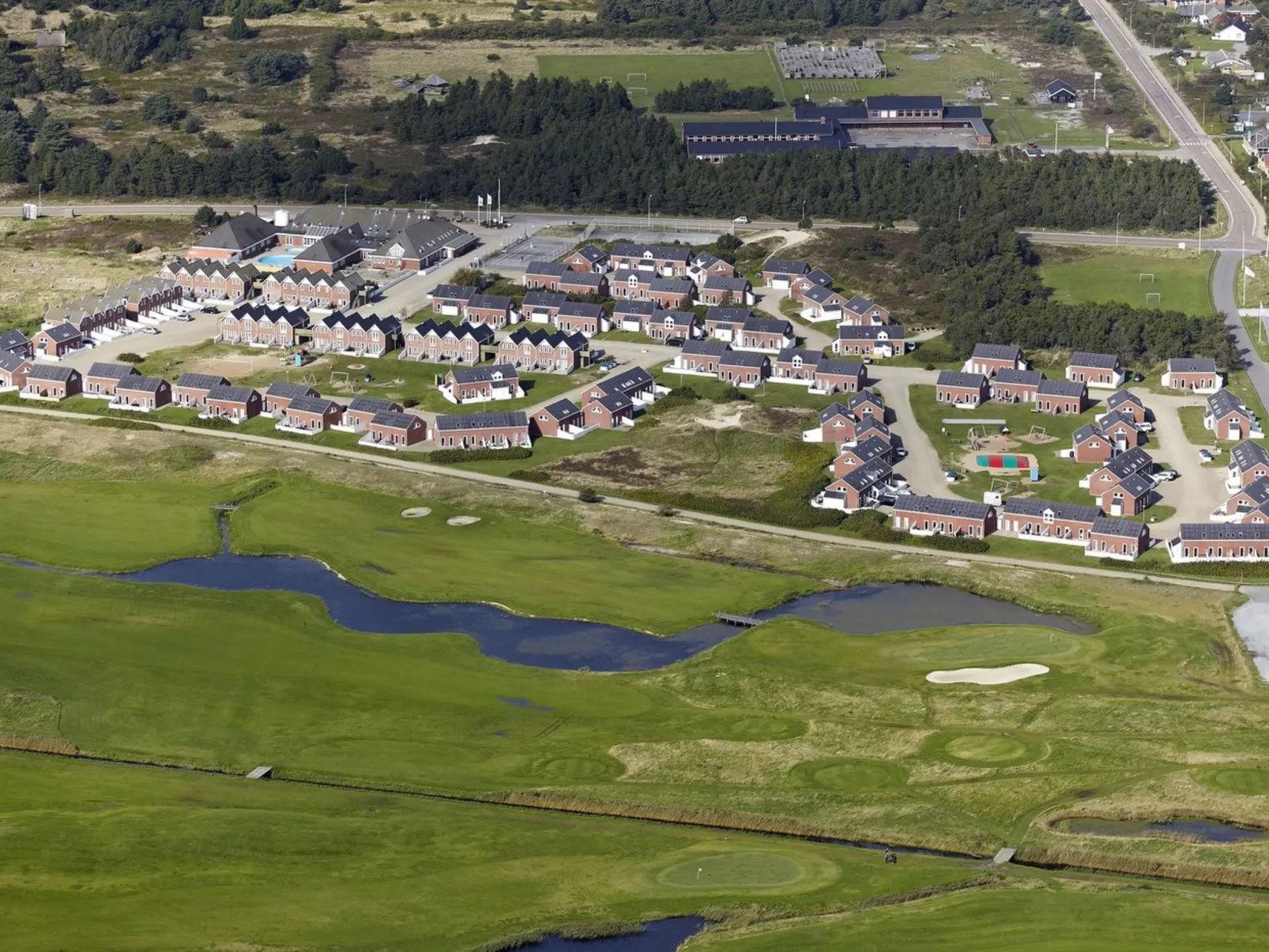 "Aswith" - 2.3km from the sea