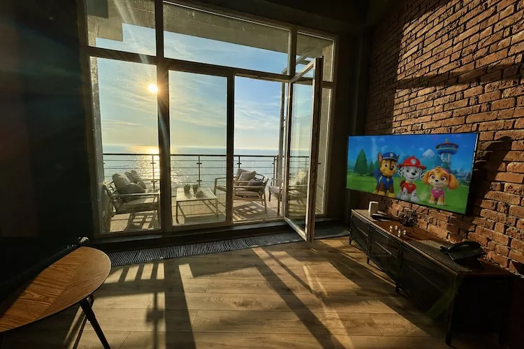 Penthouse dla 4 osób z widokiem na morze