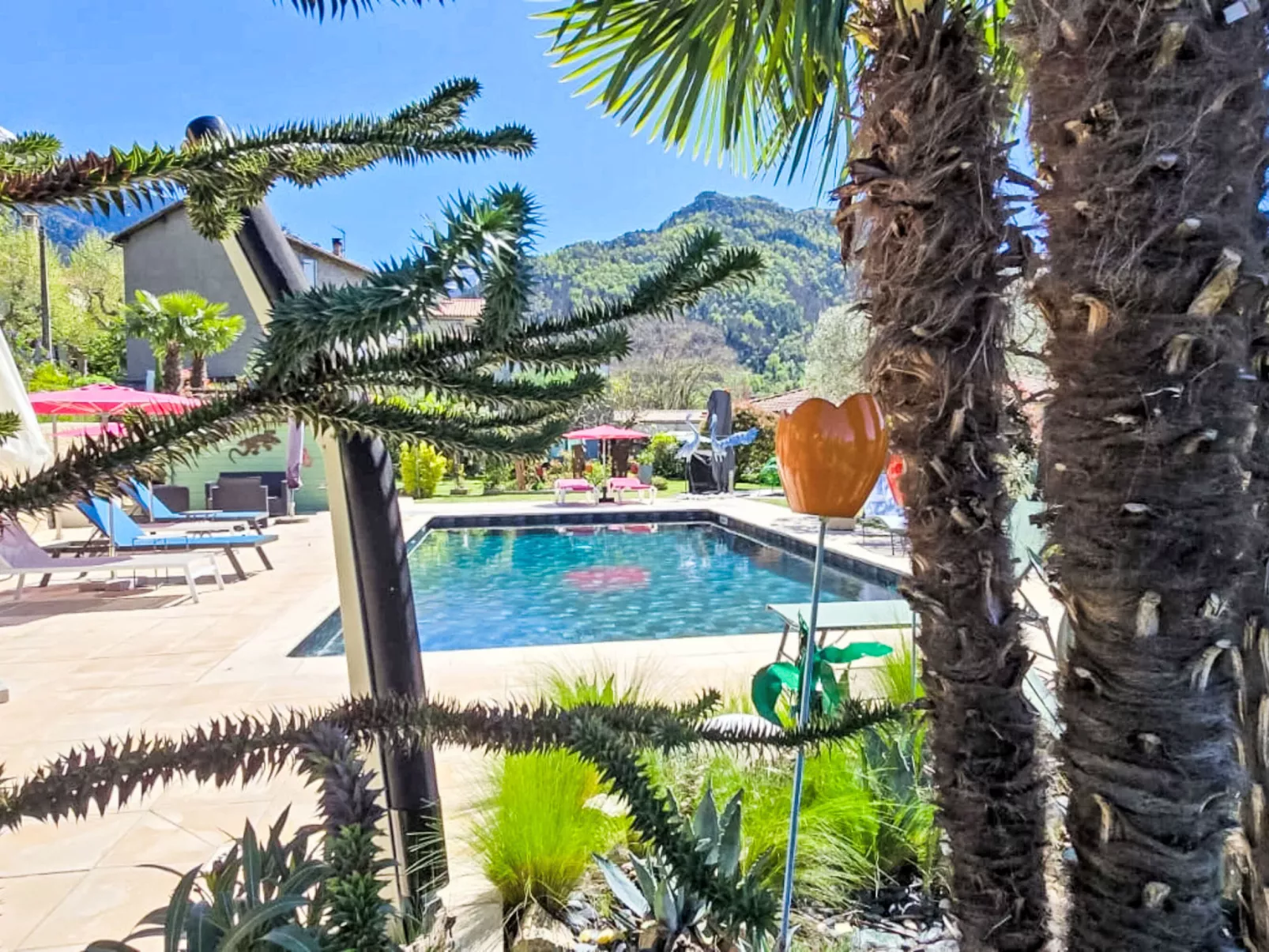 "Villa romaga mit Wallbox - Buiten