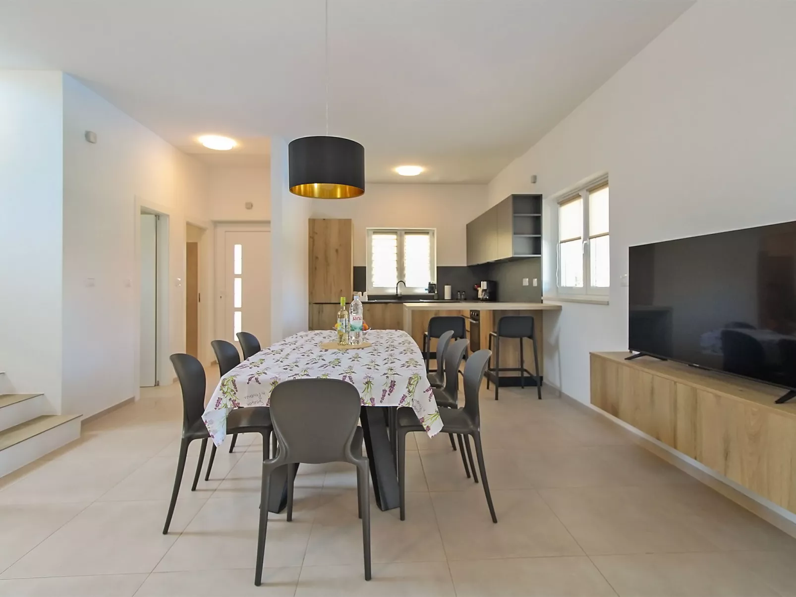 House 2351 - Binnen