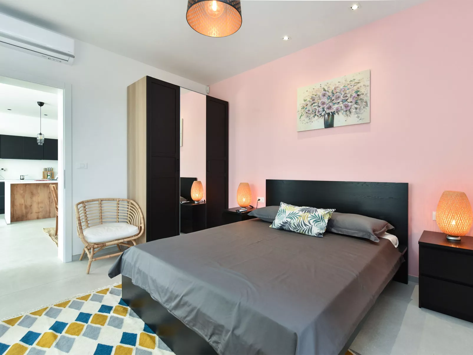 House 2117 - Binnen