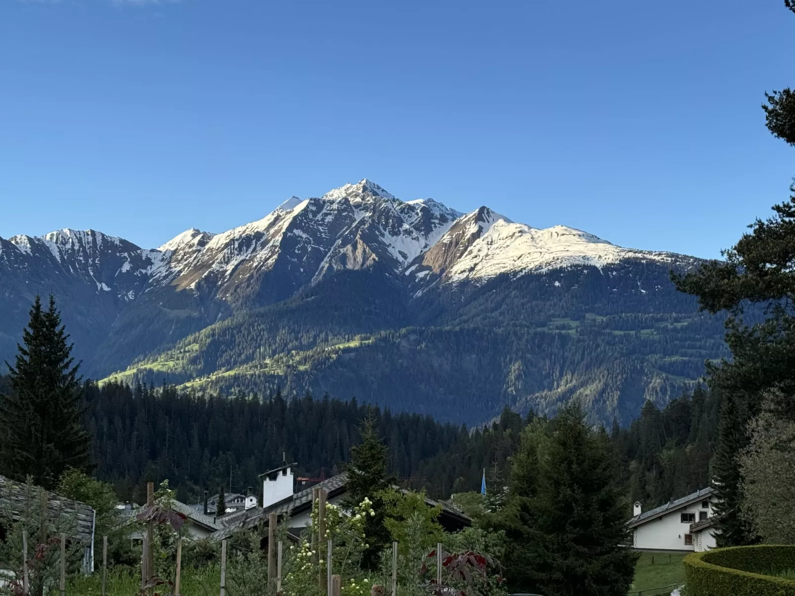 Haus 2, (Laax Murschetg). Haus 2