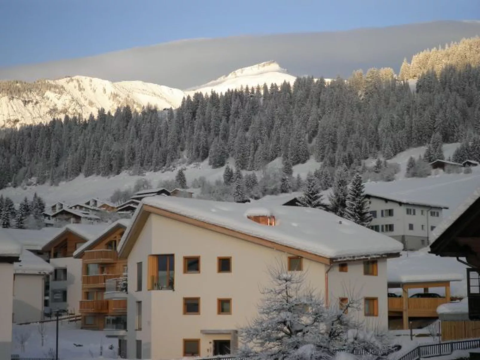 Ner B / Hartl, (Flims Dorf). 2.5 Zimmerwohnung