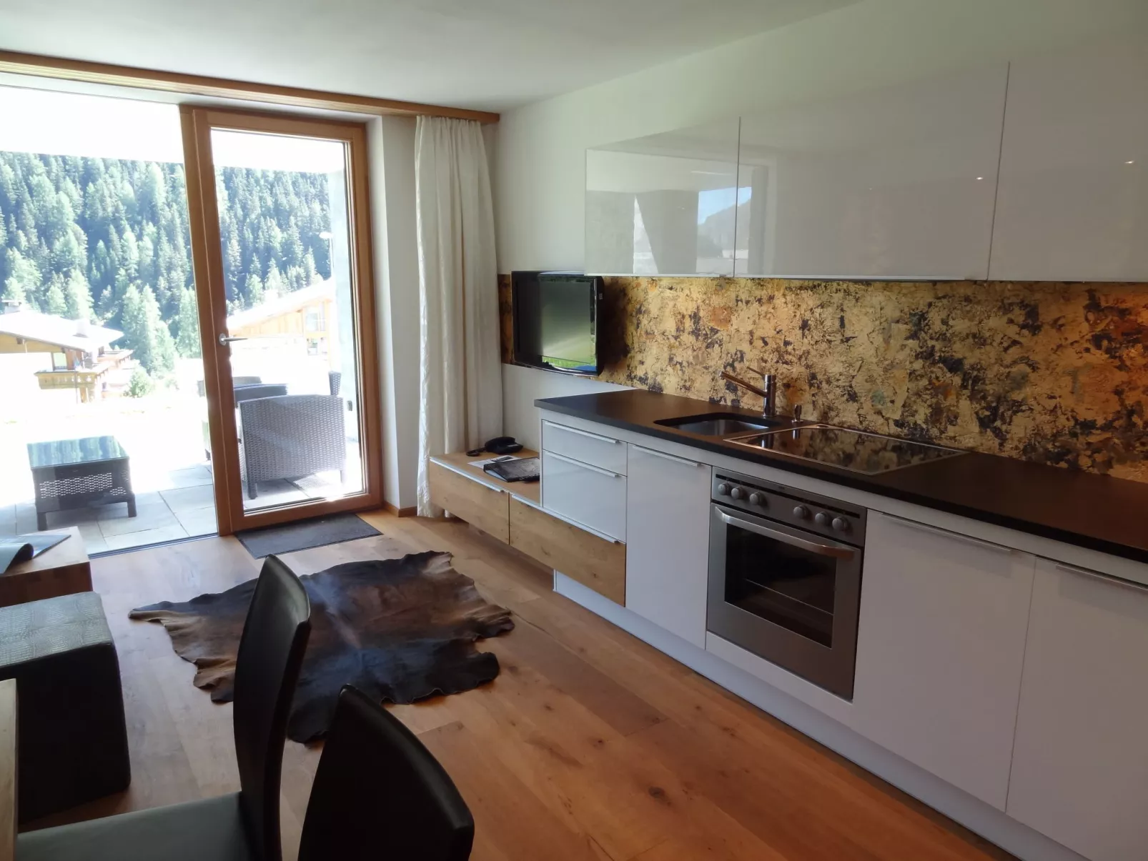 Alpinlodge & spa*****, (Samnaun-Ravaisch).