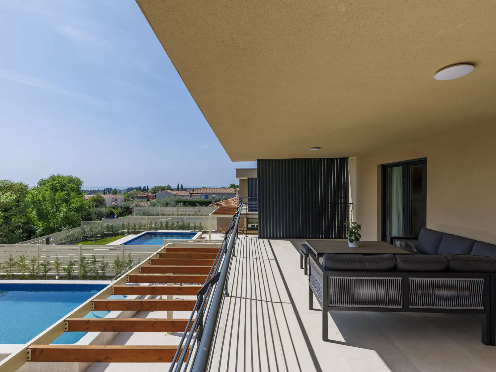 Villa Calira