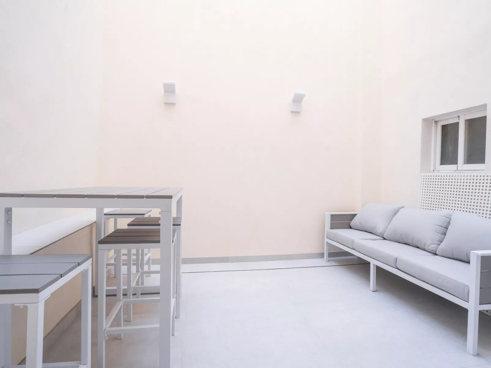 URBAN SUITES GALLERY PALMA TI/75