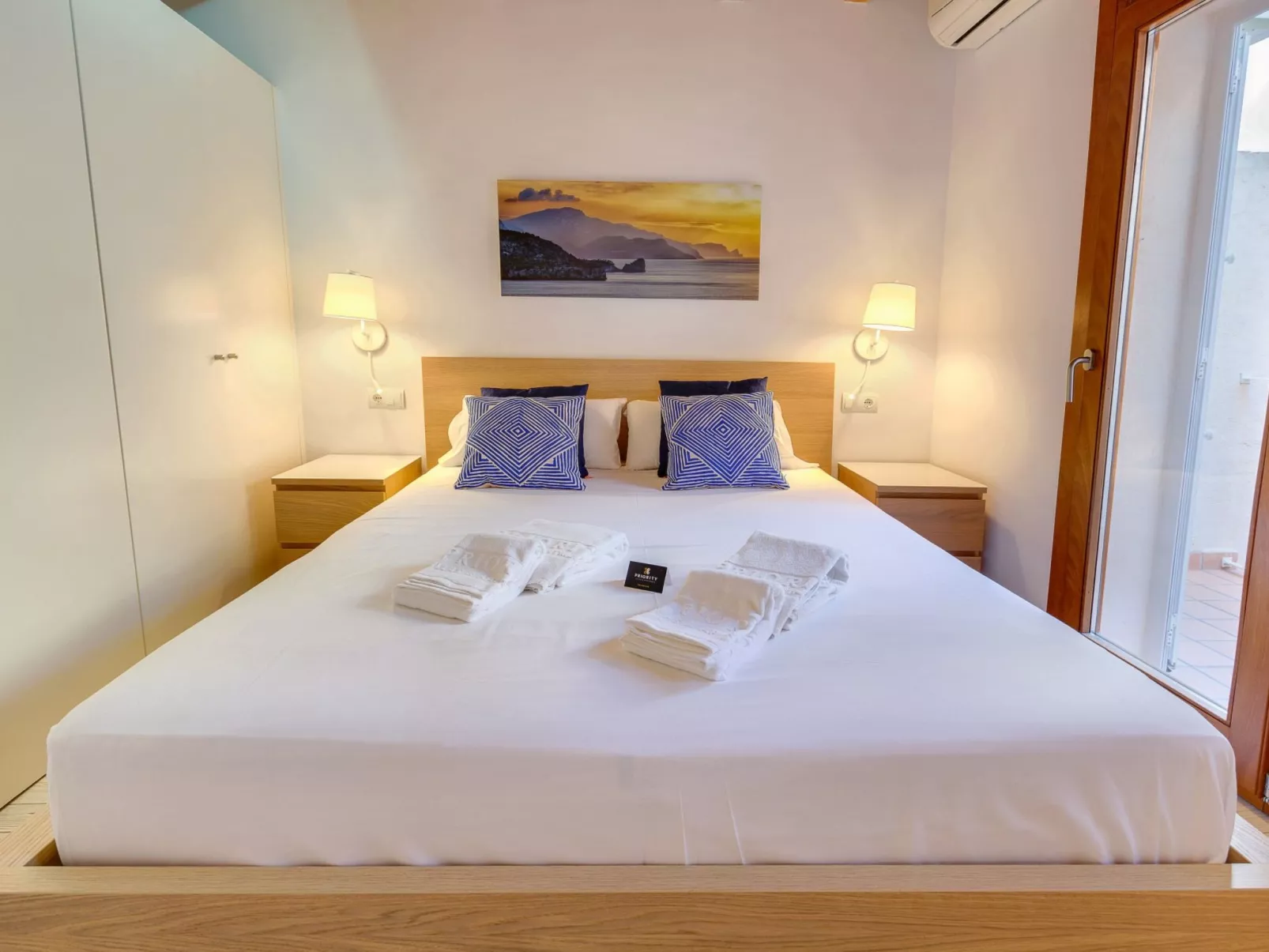 URBAN SUITES 1 PALMA STANDARD TI/75