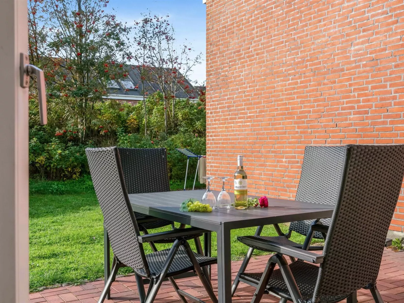 "Palni" - 2.3km from the sea - Buiten