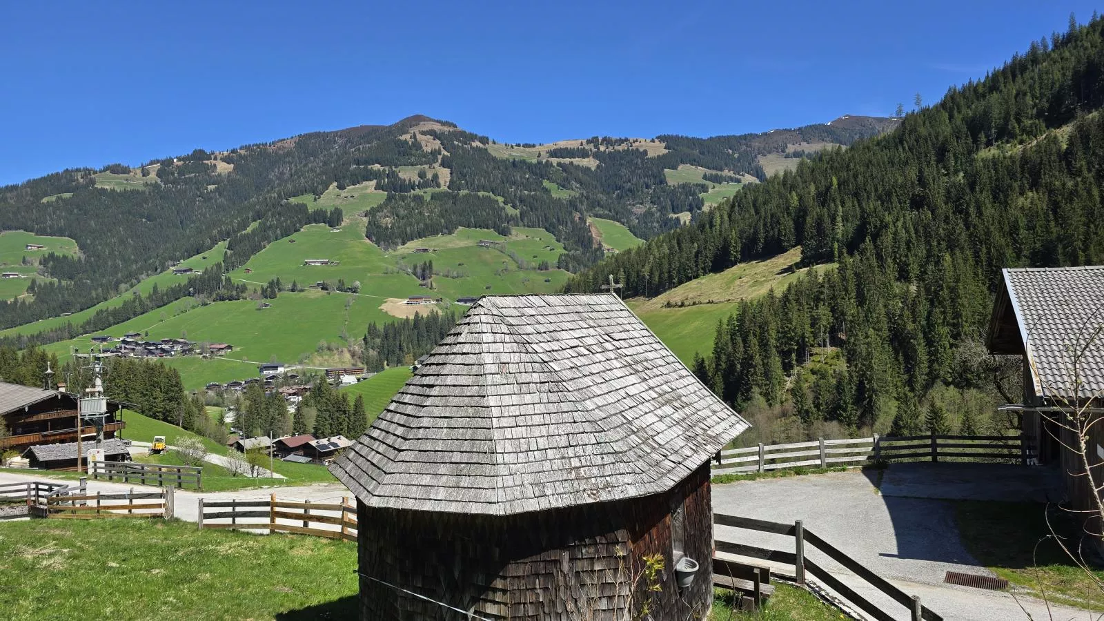 Hacklerhof Top 1 - Uitzicht zomer