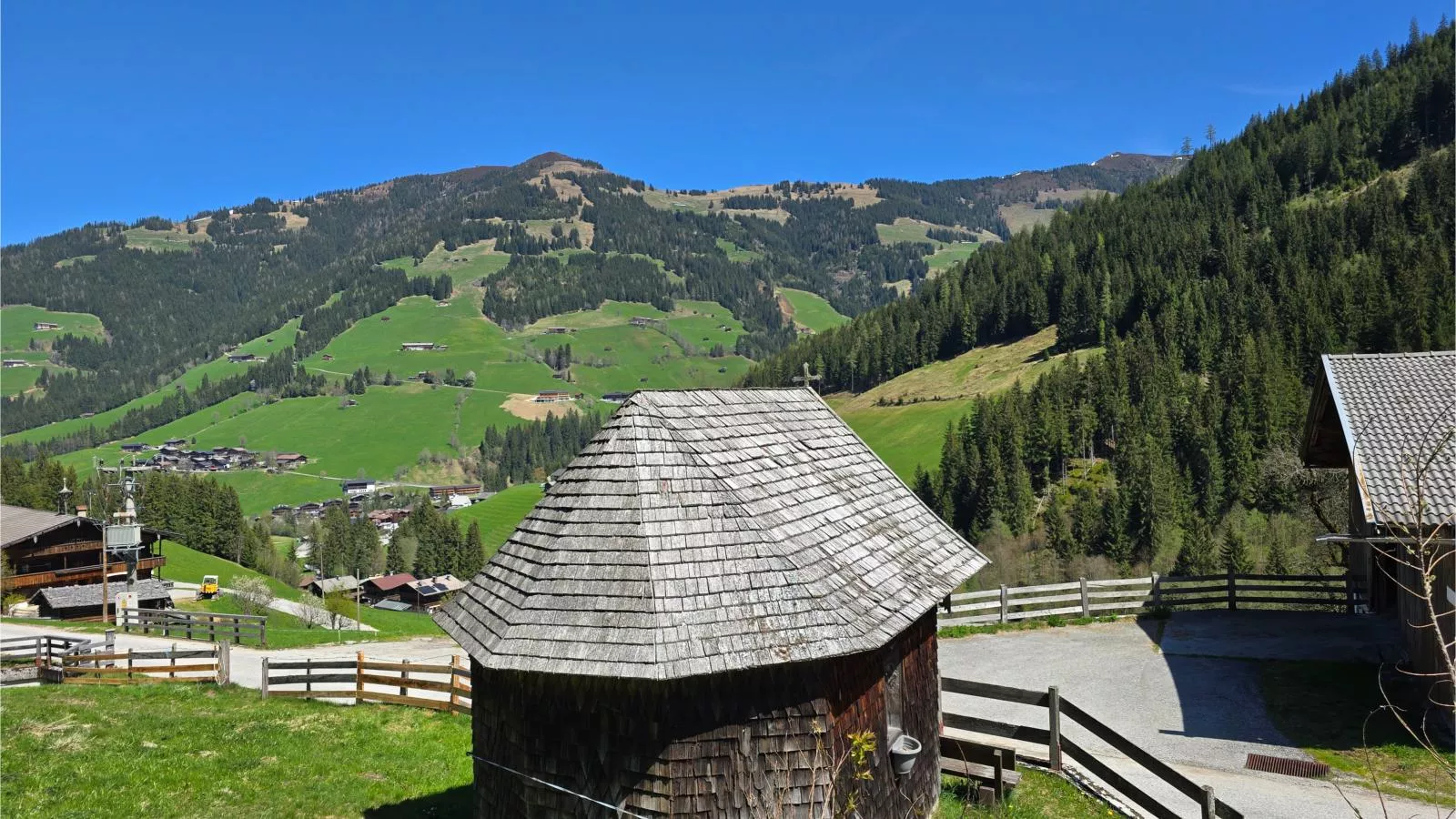 Hacklerhof Top 2 - Uitzicht zomer