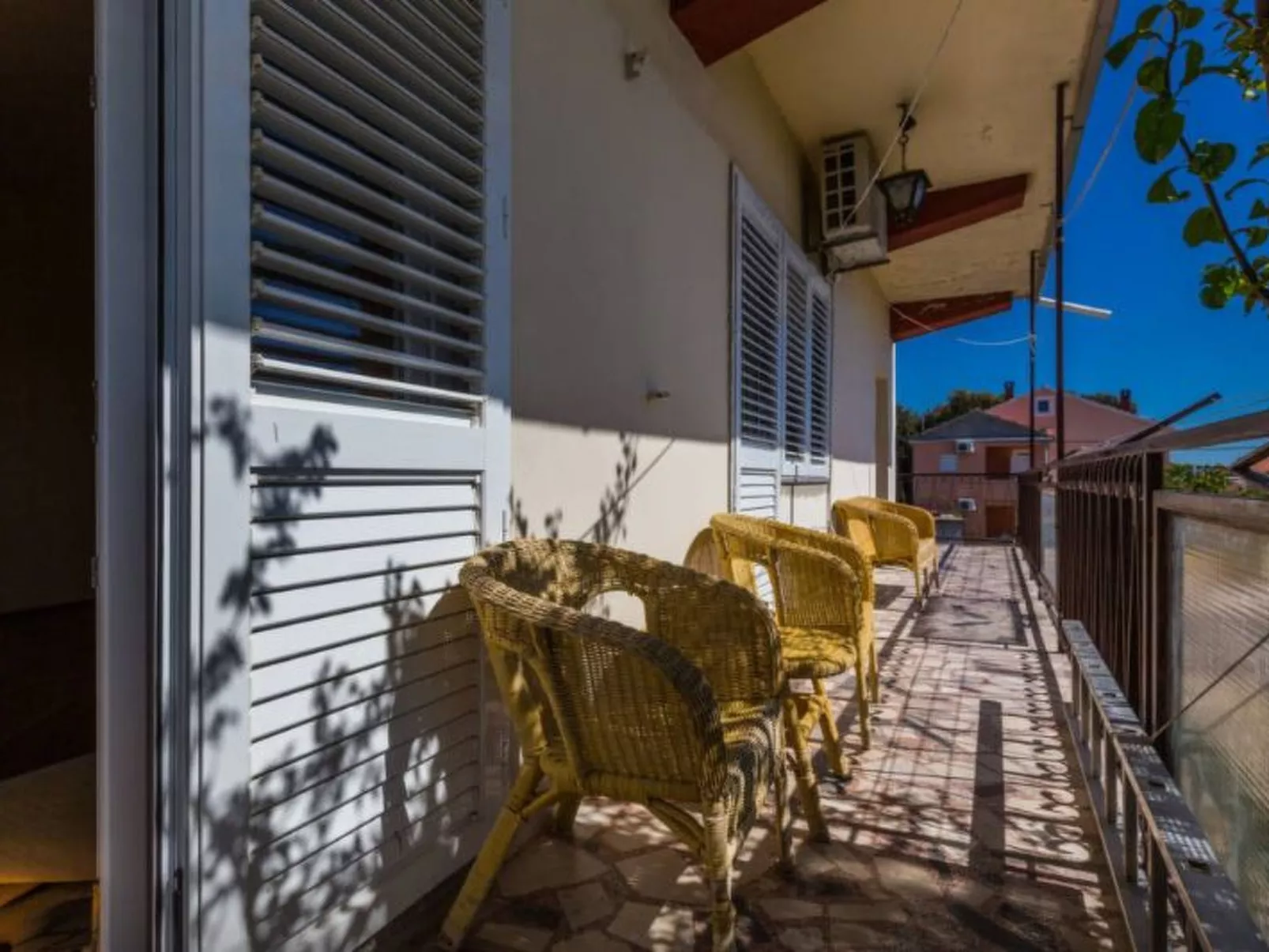 Sonnige Wohnung in Bibinje mit privatem Parkplatz