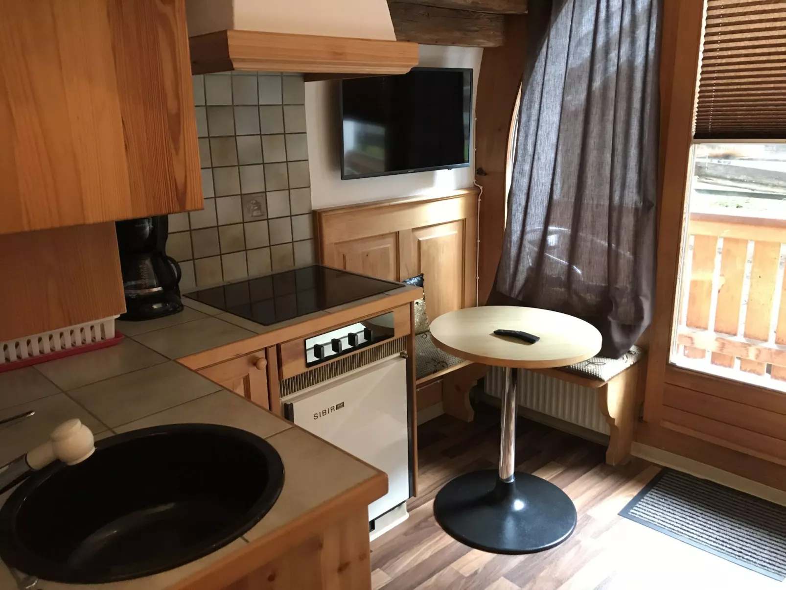 Ferienwohnungen Chasa Valär, (Scuol)