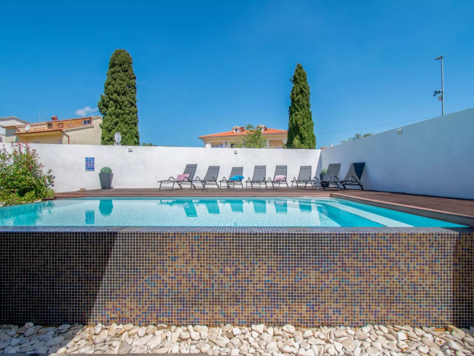 Villa Above