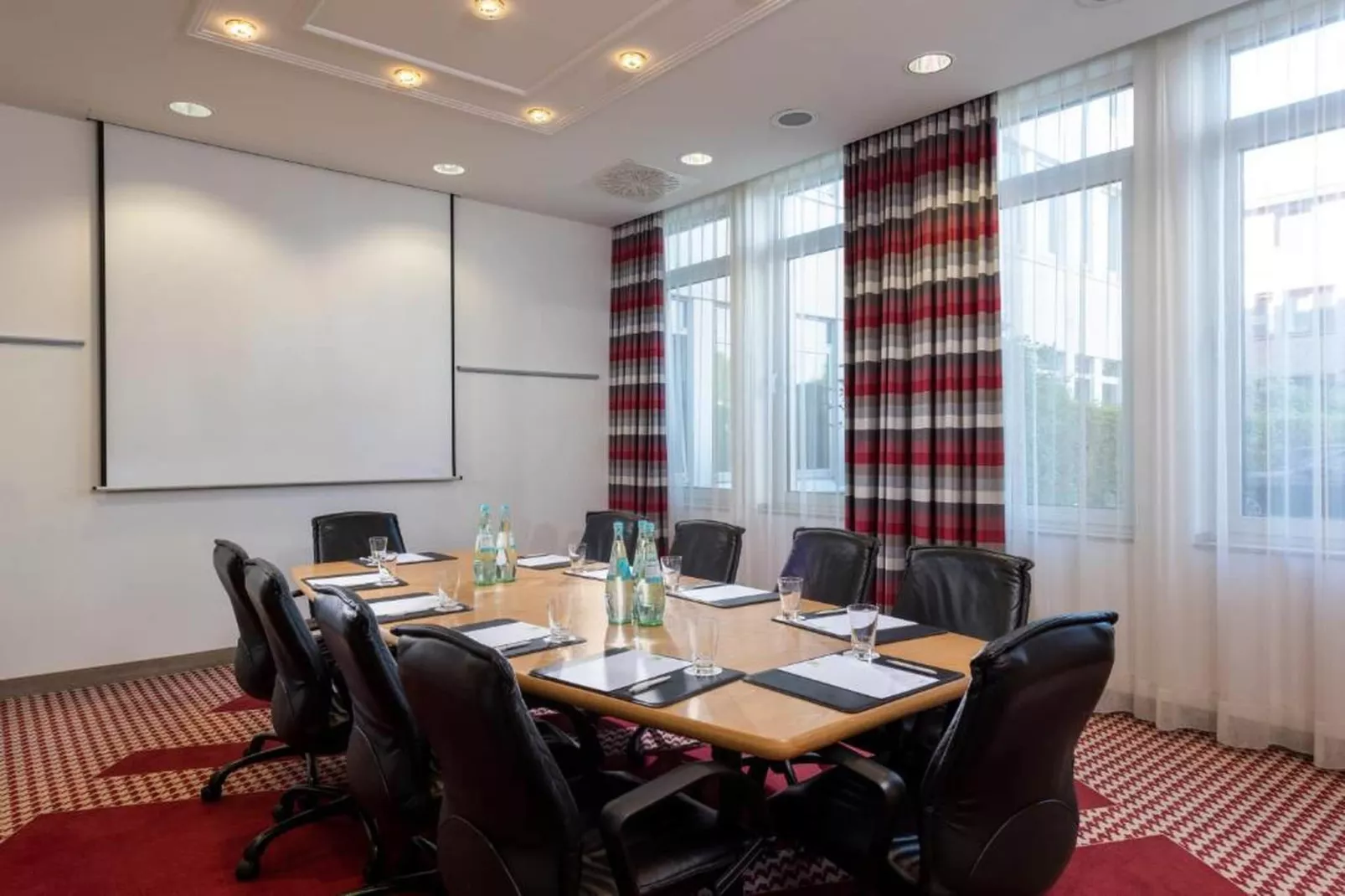 Holiday Inn Frankfurt Neu-Isenb - One-Bedroom Suite double Sofa Bed