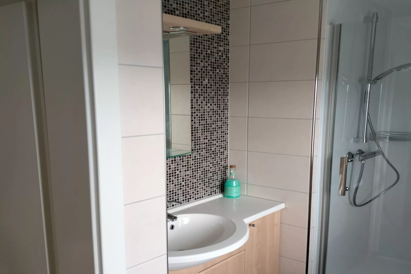 De Smaragd - Badkamer