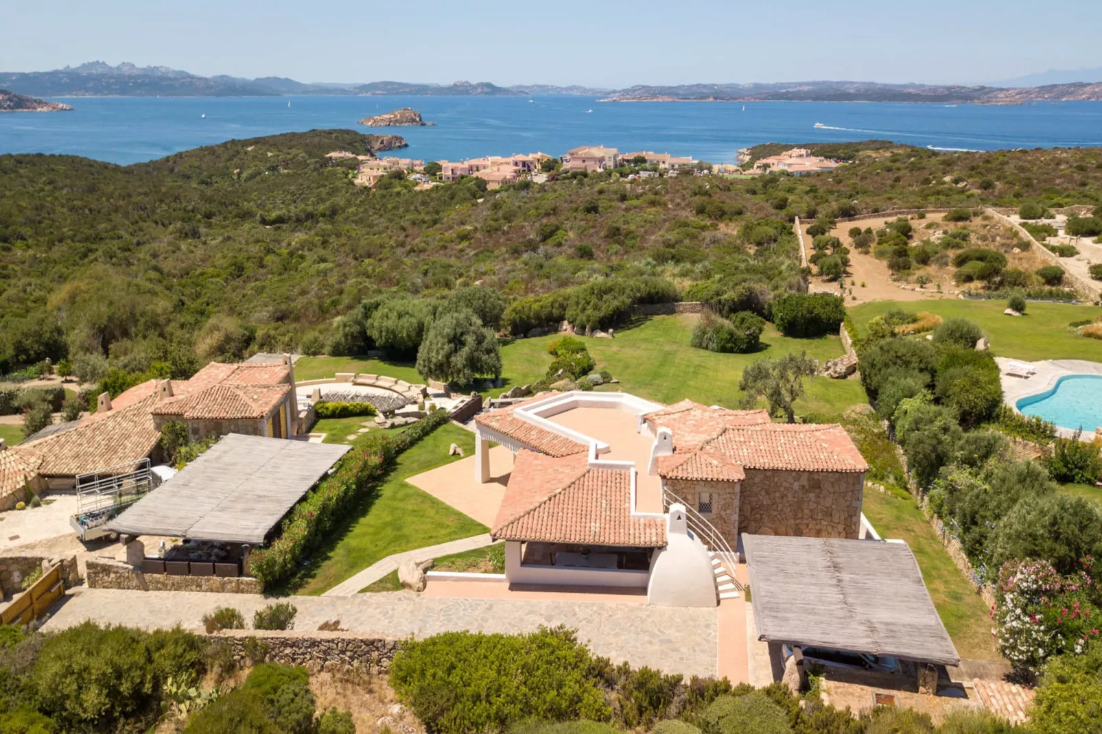 Villa Smeralda Porto Cervo - Buitenkant zomer