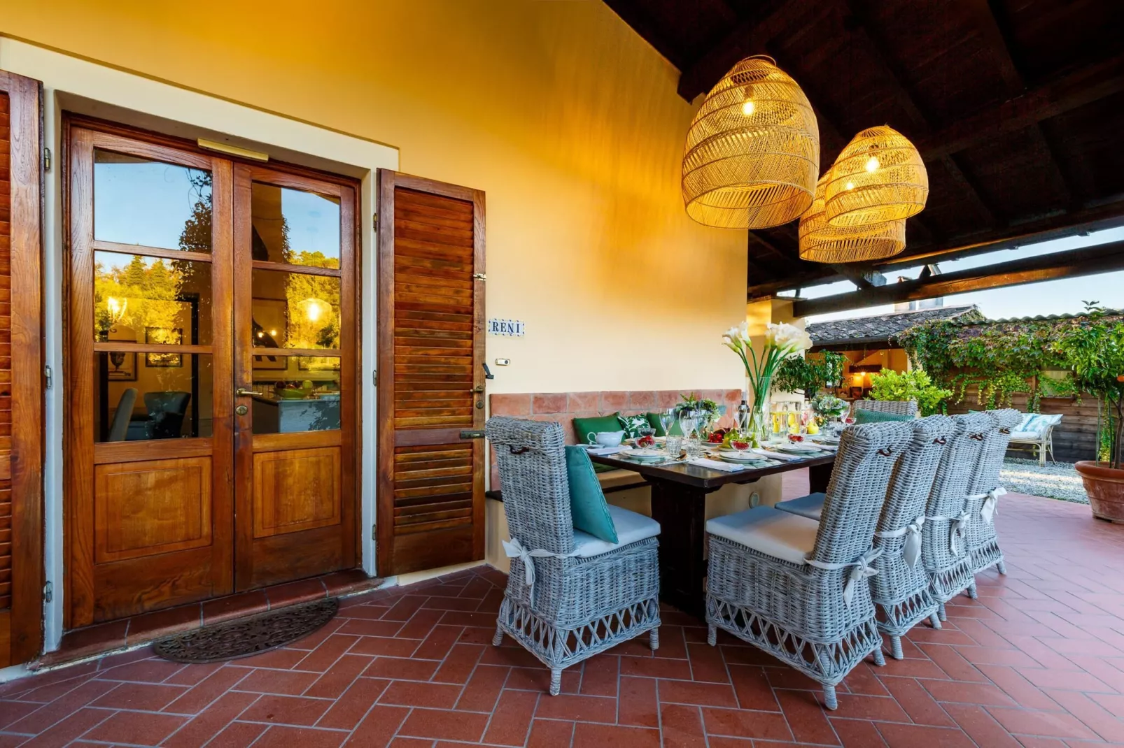 Amore Farmhouse Retreat - Terrasbalkon
