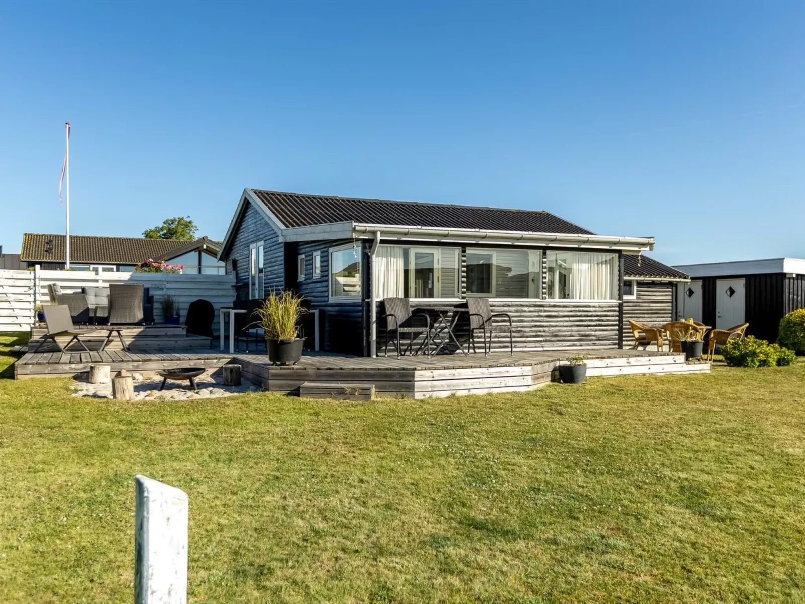 "Raymond" - 175m from the sea - Buiten