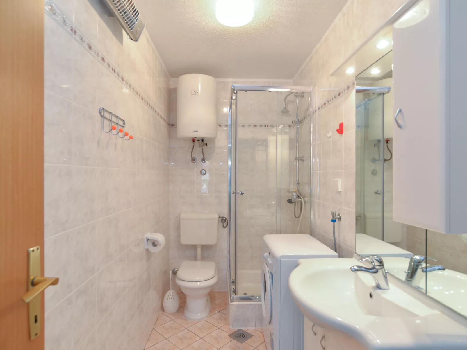 Apartment 43 - Binnen