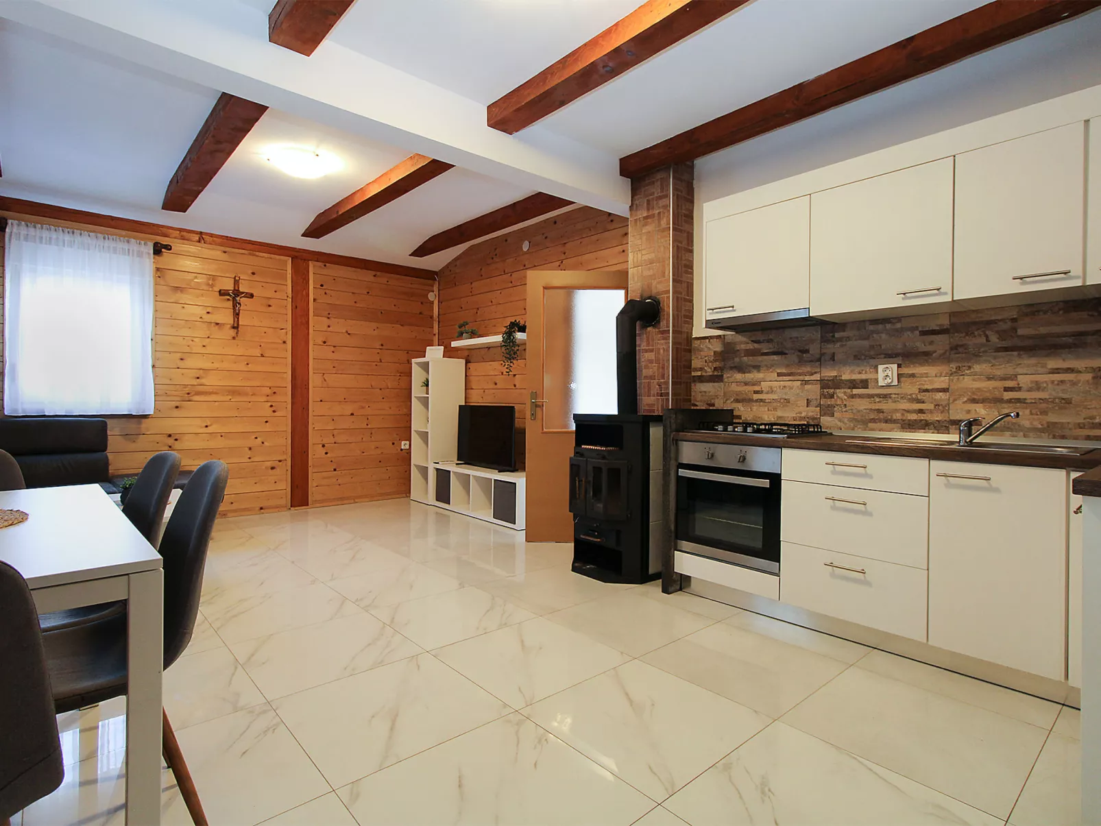 House 2233 - Binnen