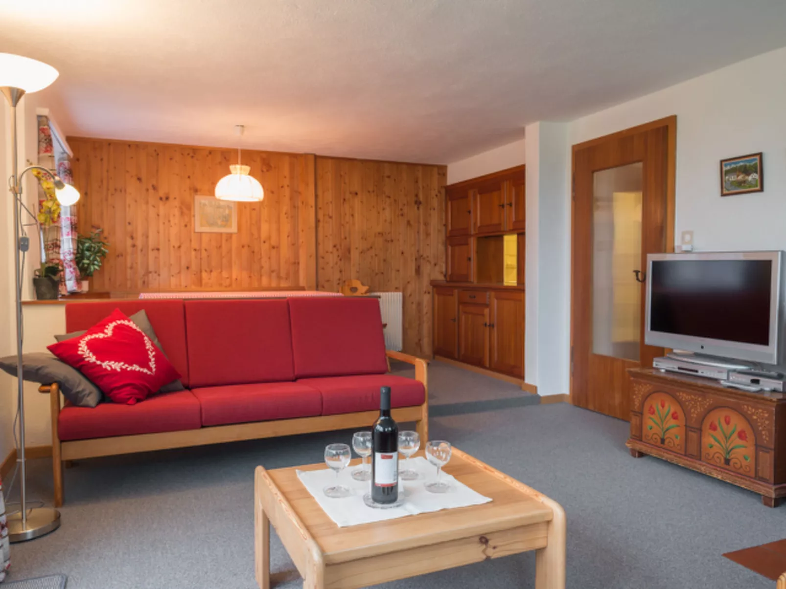Casa Mirella, (Flims Dorf). 4 Zimmerwohnung - Binnen