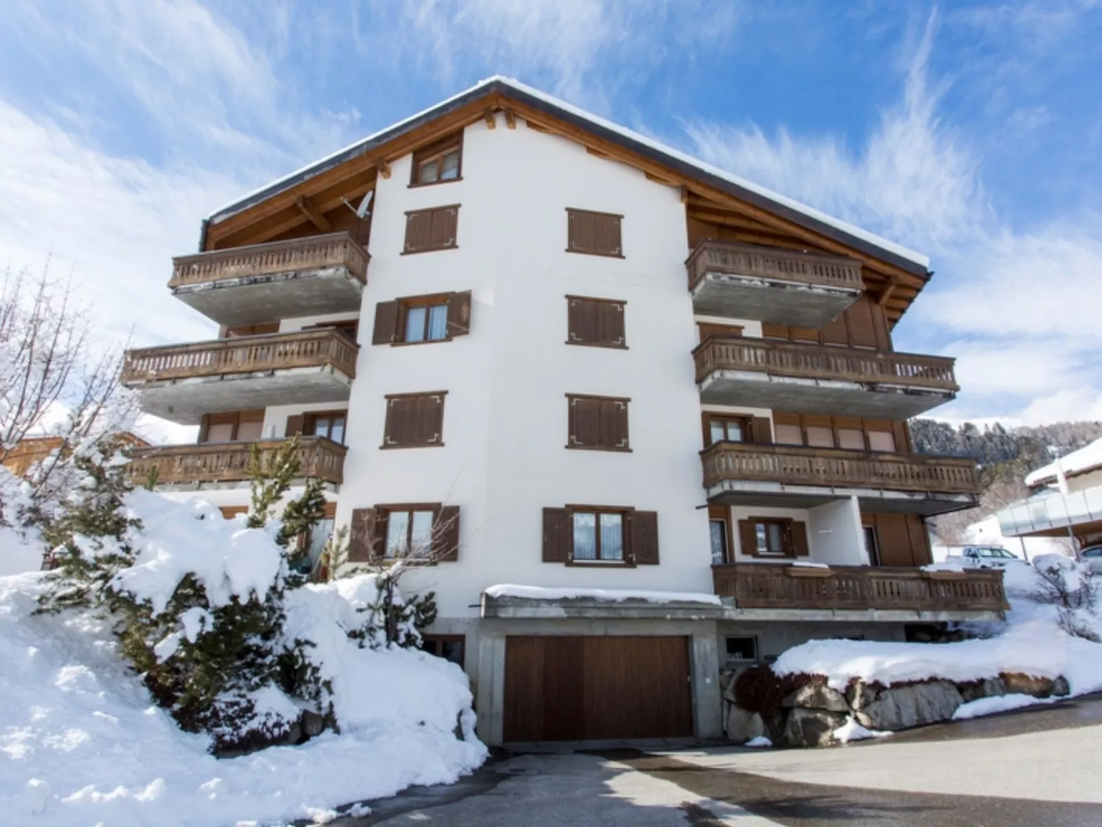 Davos Caplan Ledermann, Vella, (Vella). - Buiten