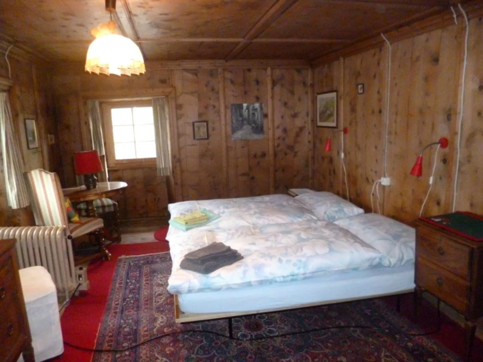 Wohnung Etter Albertinihaus, (Splügen). - Binnen