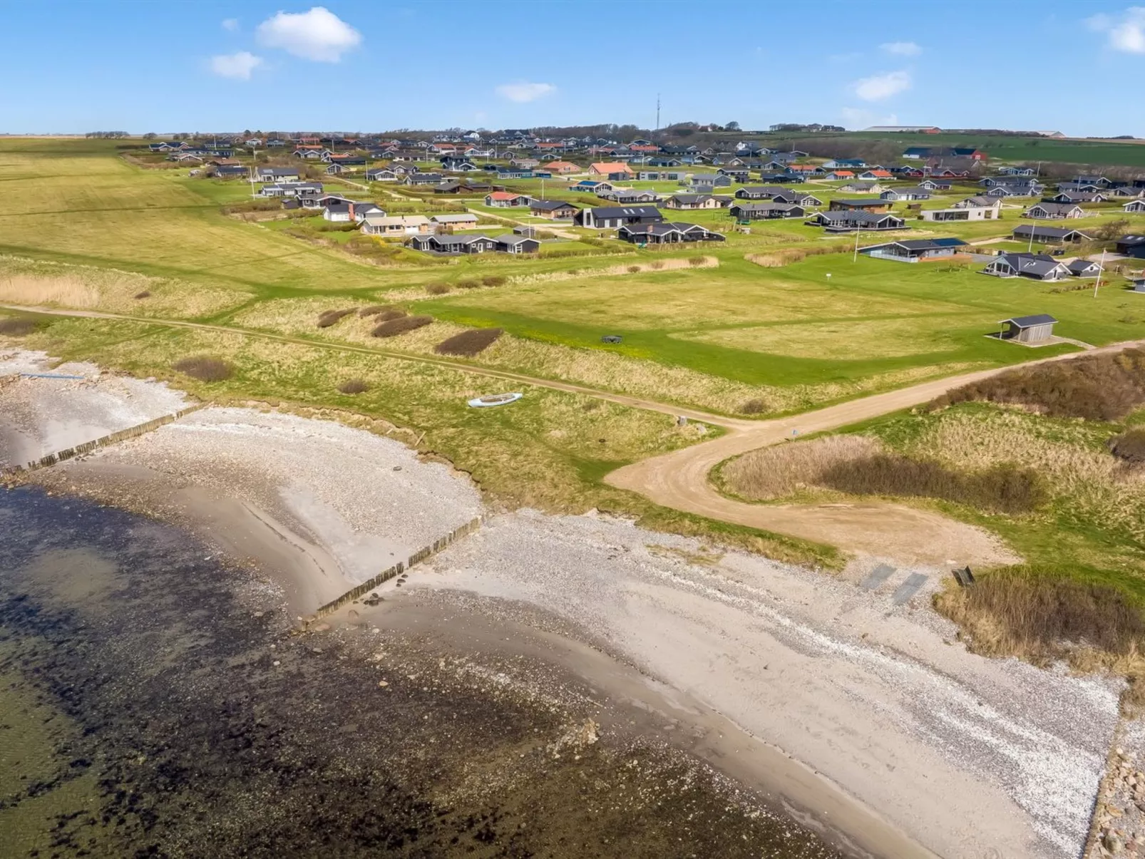 "Safir" - 200m to the fjord - Buiten