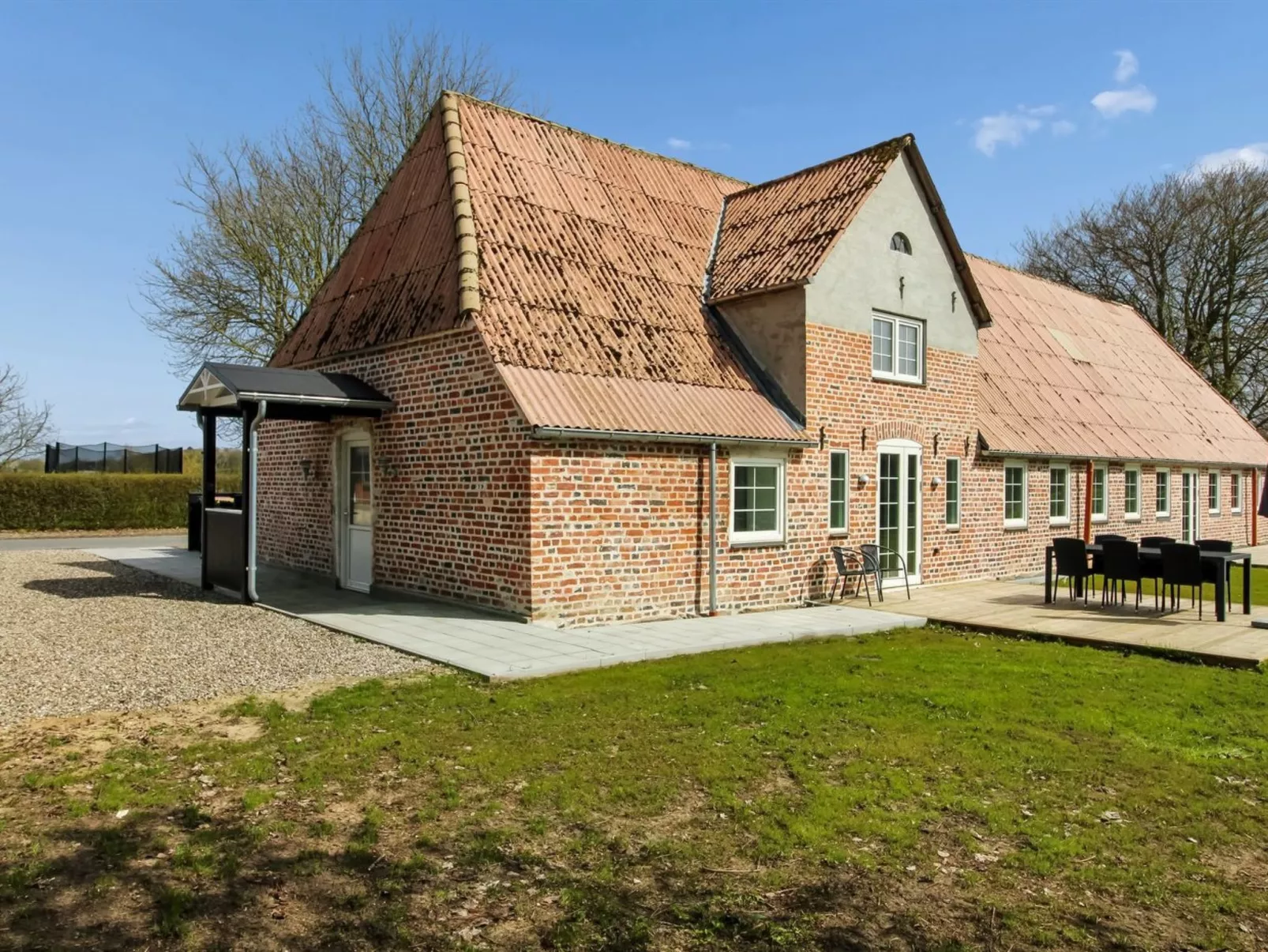 "Farah" - 25km from the sea - Buiten