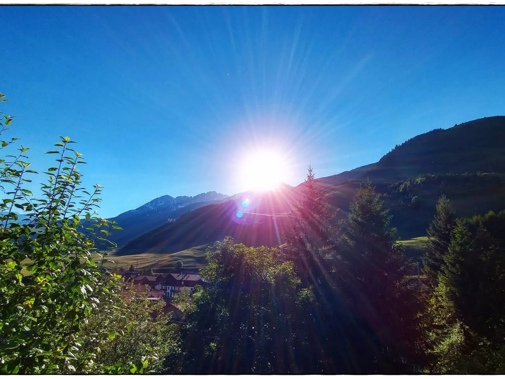 Chalet Dargun Bünter, (Camischolas/Sedrun). - Buiten