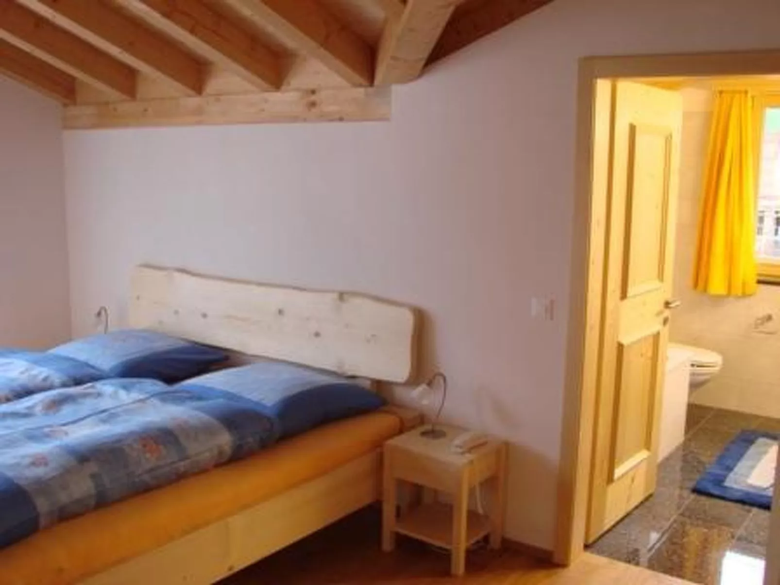 Bergparadies im Laub B5 3½-Zimmerwohnung - Binnen