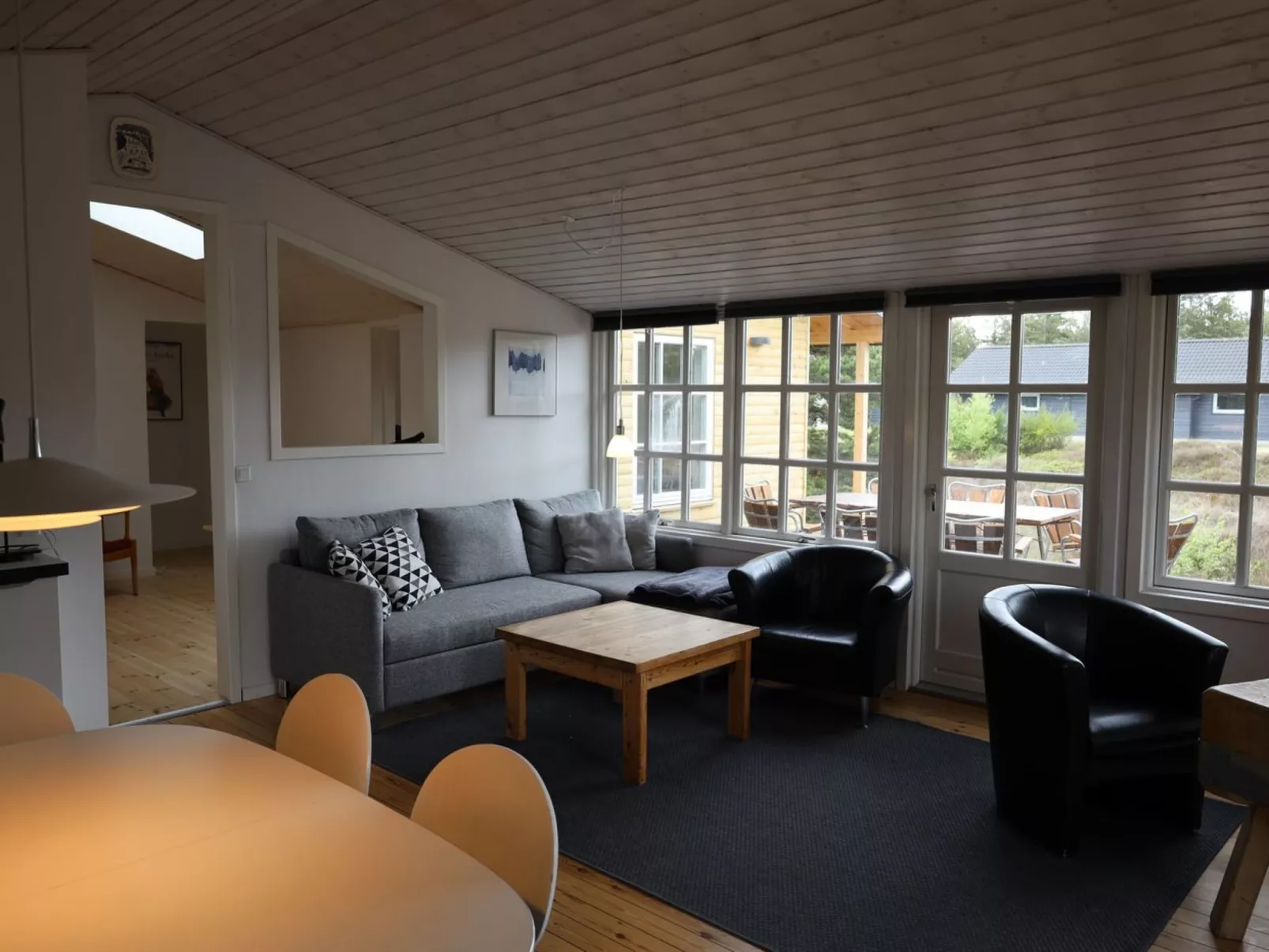 "Momo" - 2.8km from the sea - Binnen