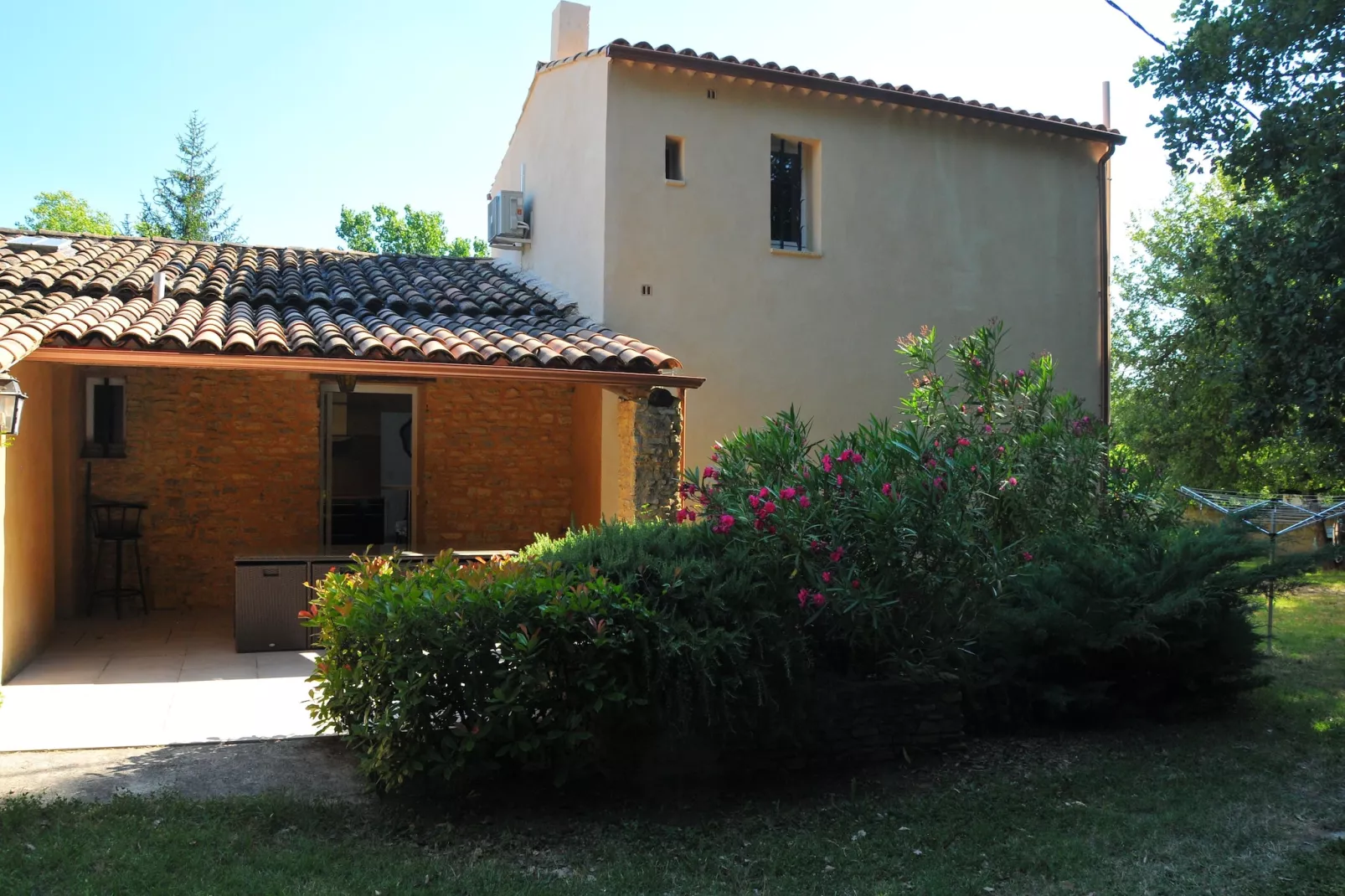Ferienhaus in Puyméras / Villa Julia - Buitenlucht