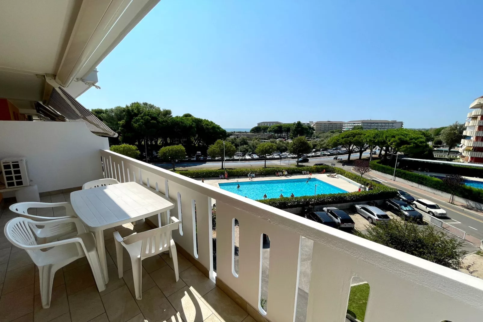 Nicesolo 47 - Terrasbalkon