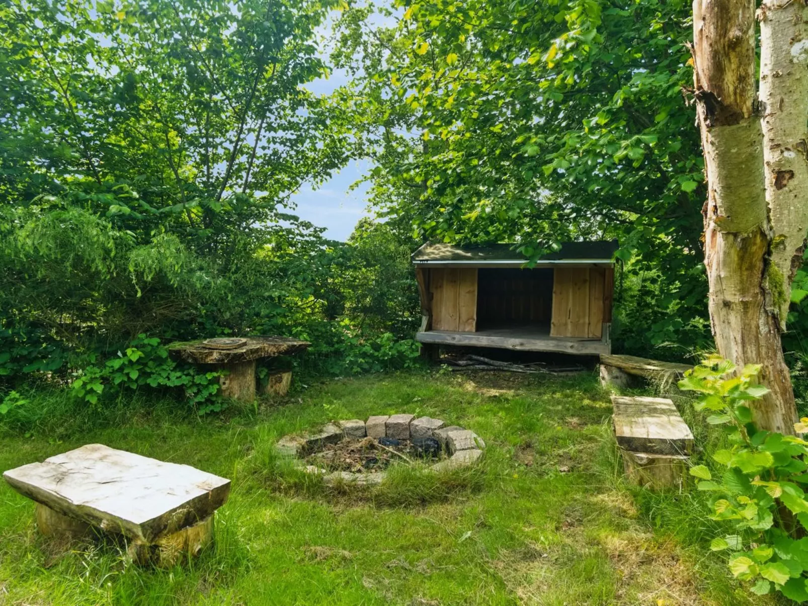 "Lovisa" - 7km from the sea - Buiten