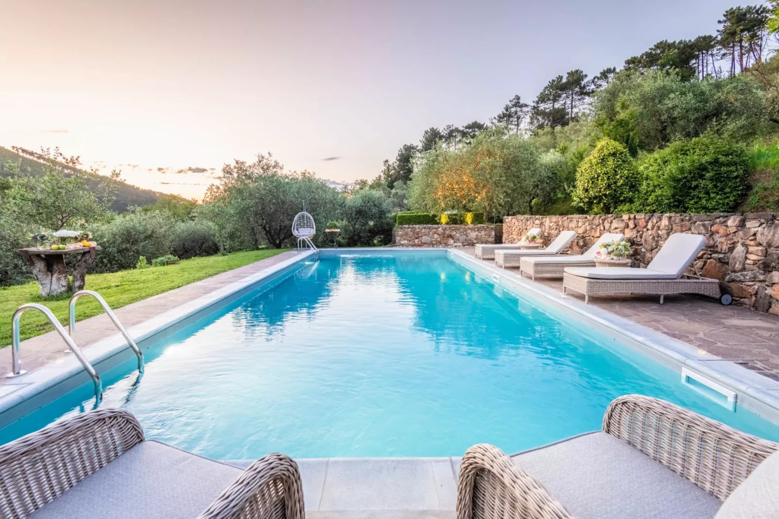 Citrus Charm Farmhouse - Zwembad