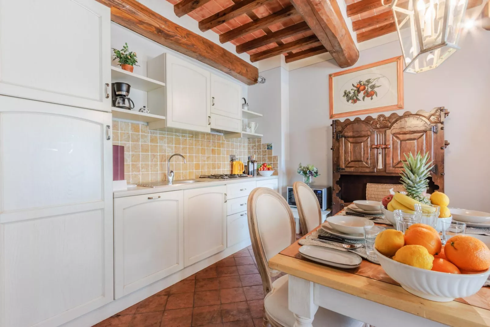 Elisa Farmhouse Apartment in Wine Resort - Eetkamer