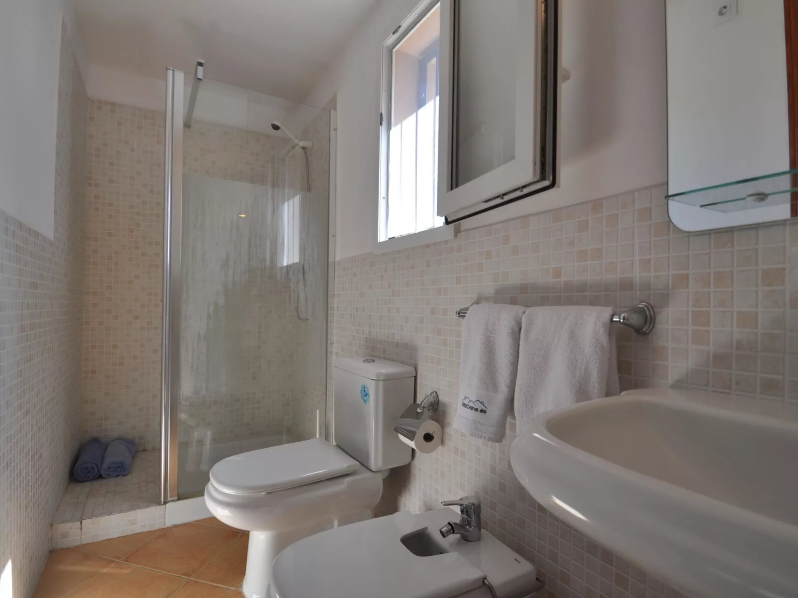 VILLA en Zona residencial tranquila con piscina privada ideal para familias - W - Binnen
