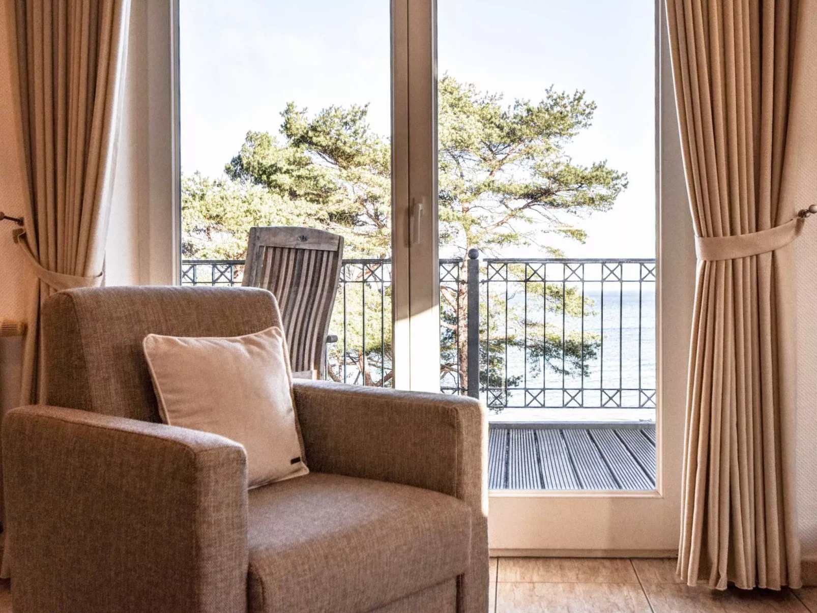 Strandnahe Wohnung mit Großem Balkon und Meerblick - Binnen