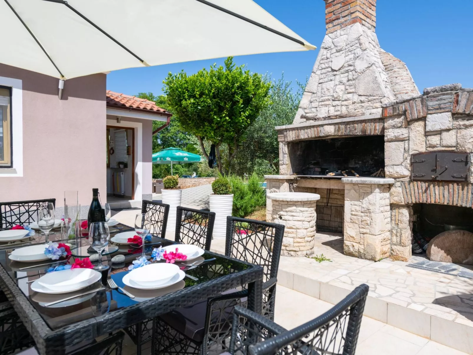 Villa Sunshine - Image-tags.info