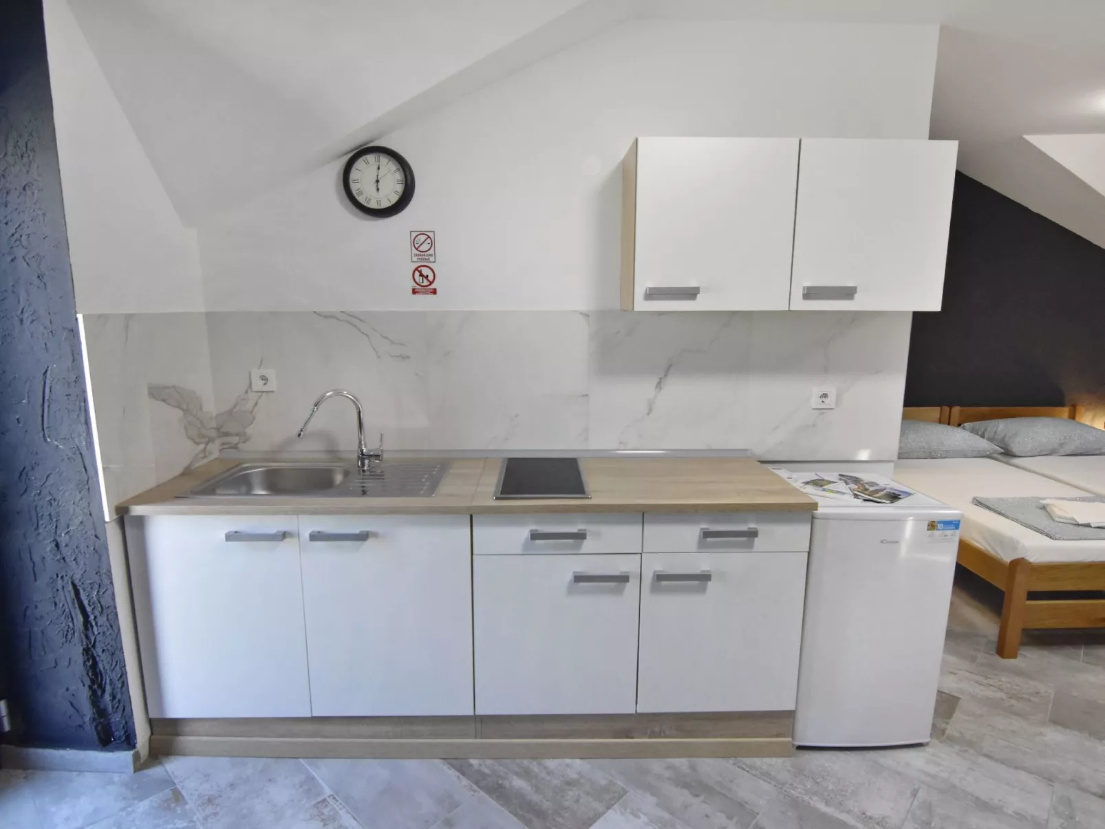 Studio Apartment Fenix - Image-tags.info