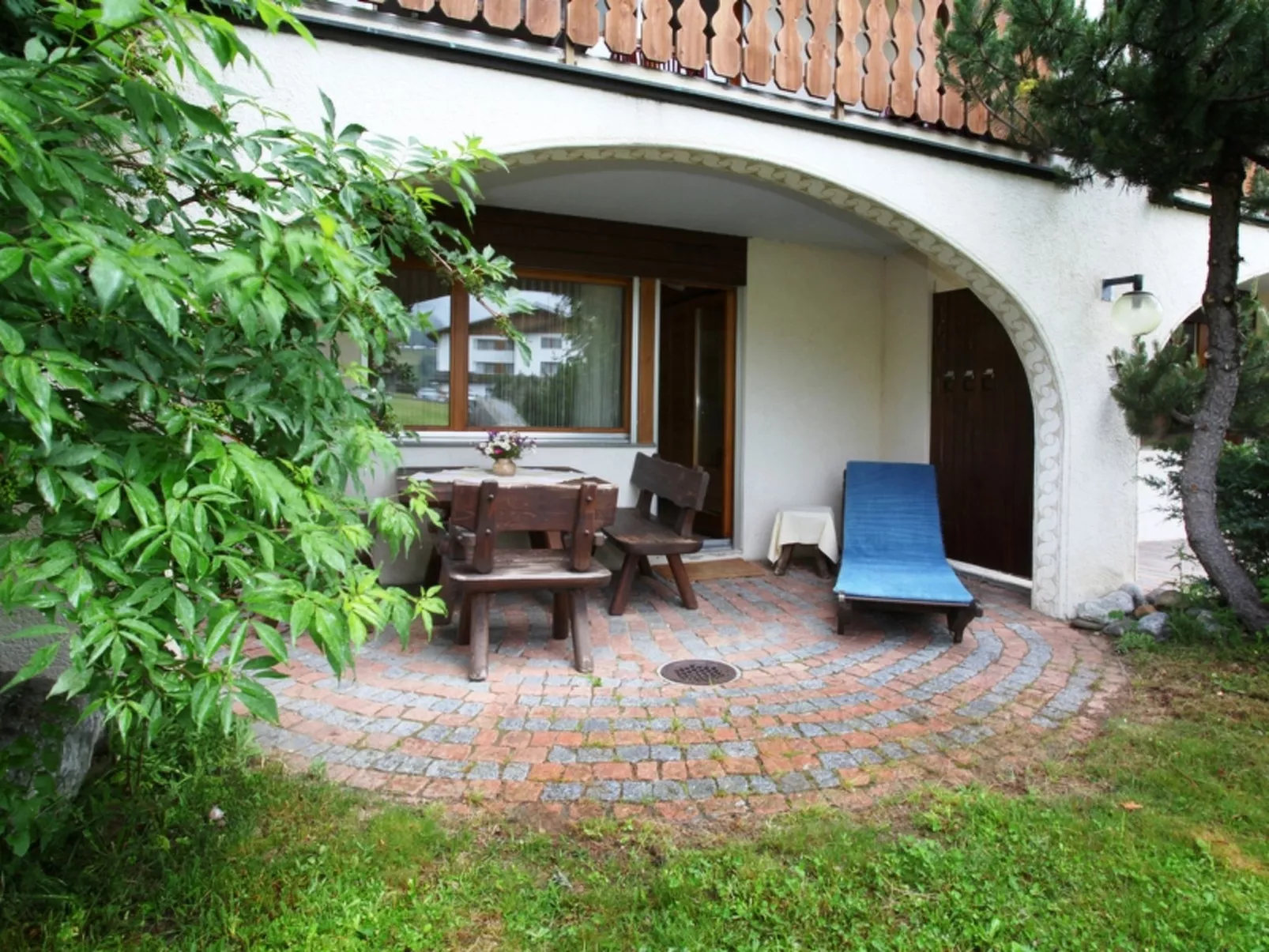 Casa Sax 5 Church, (Disentis/Mustér). - Buiten