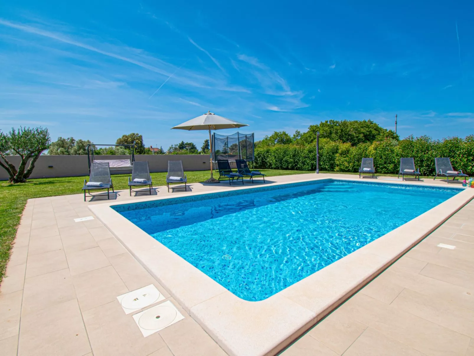 Villa Enjoy - Buiten