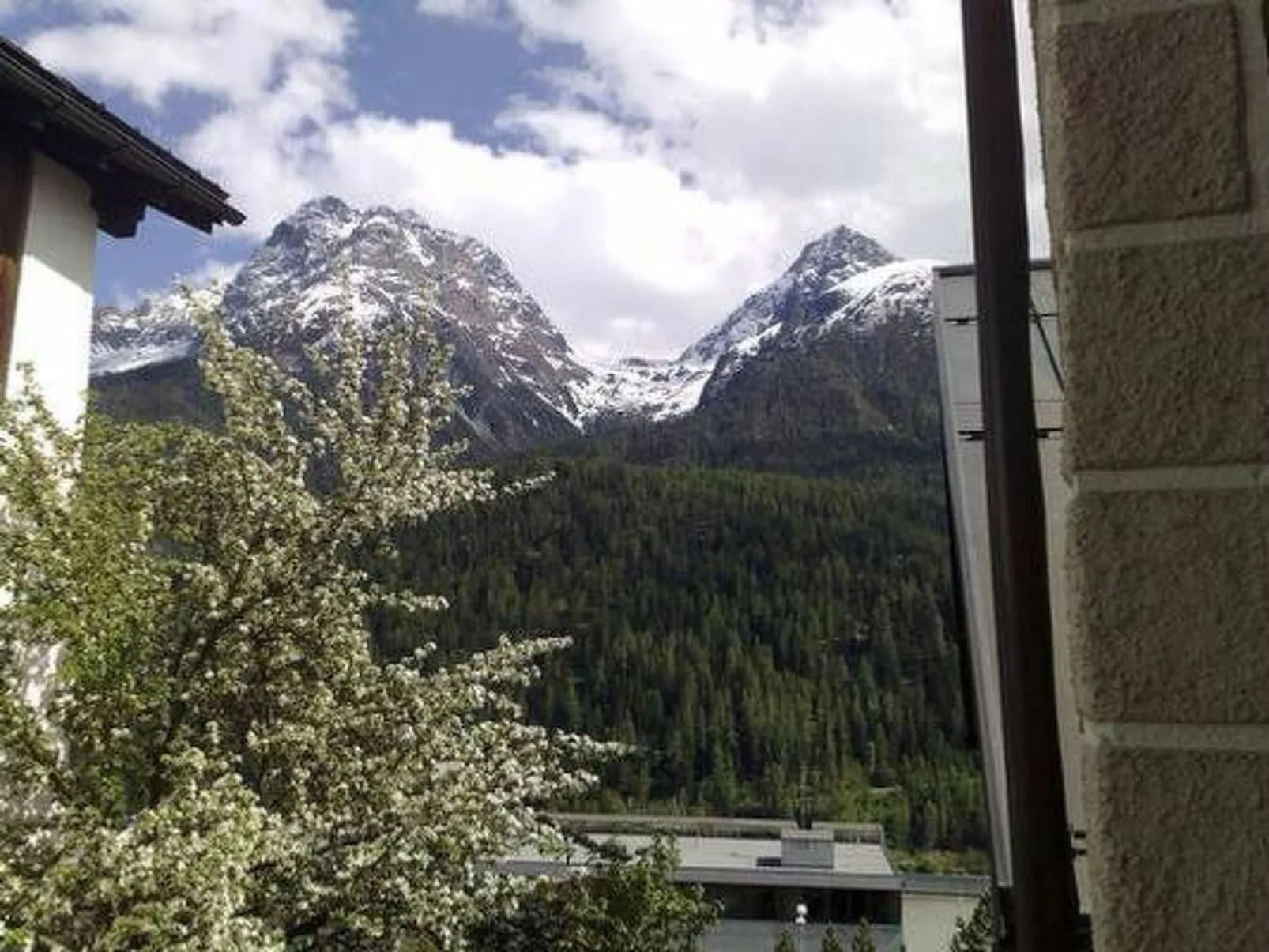 Ferienwohnungen Chasa Valär, (Scuol). - Buiten