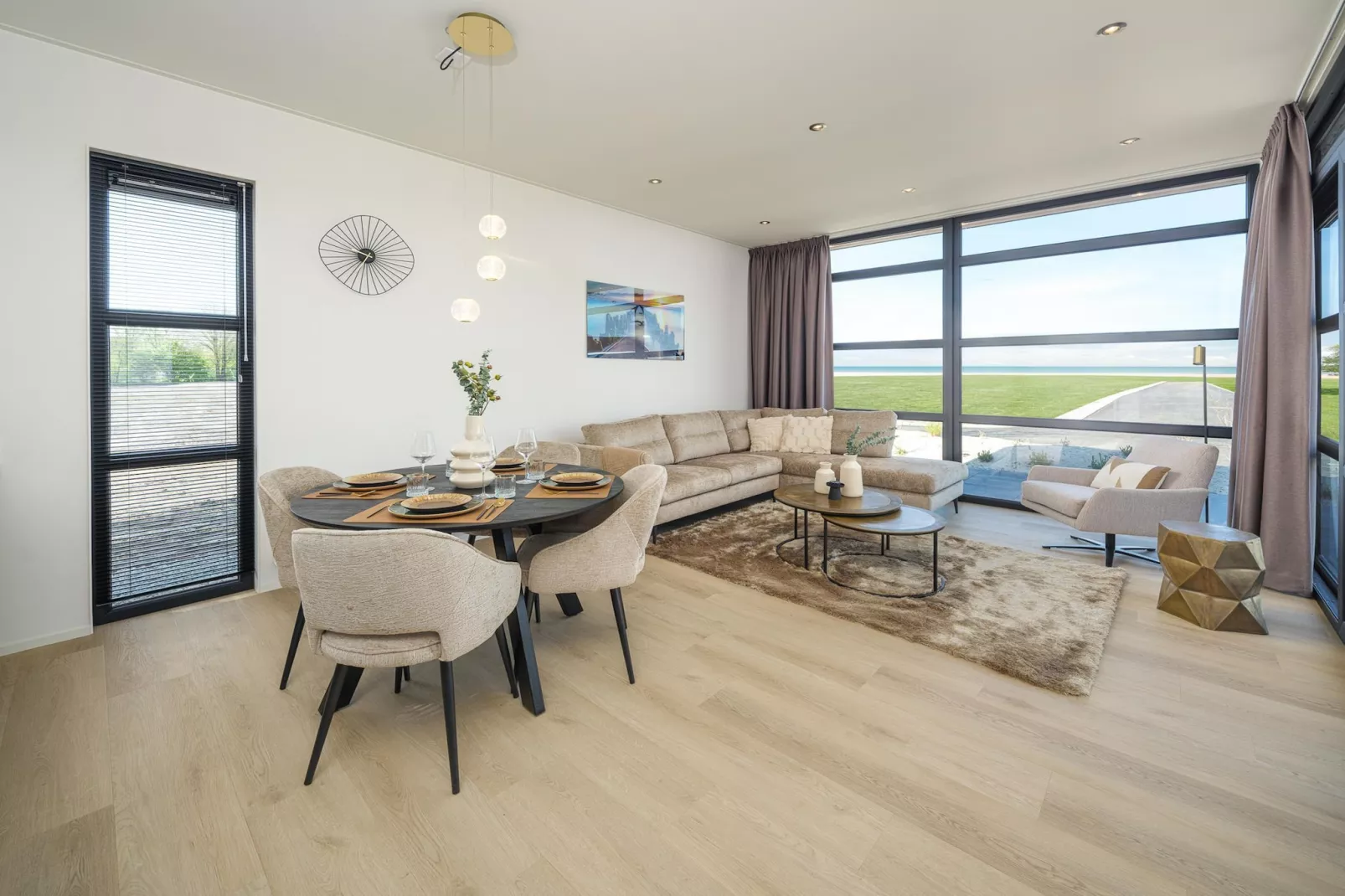 Villa L-Meerzicht | 4 pers. - Eetkamer